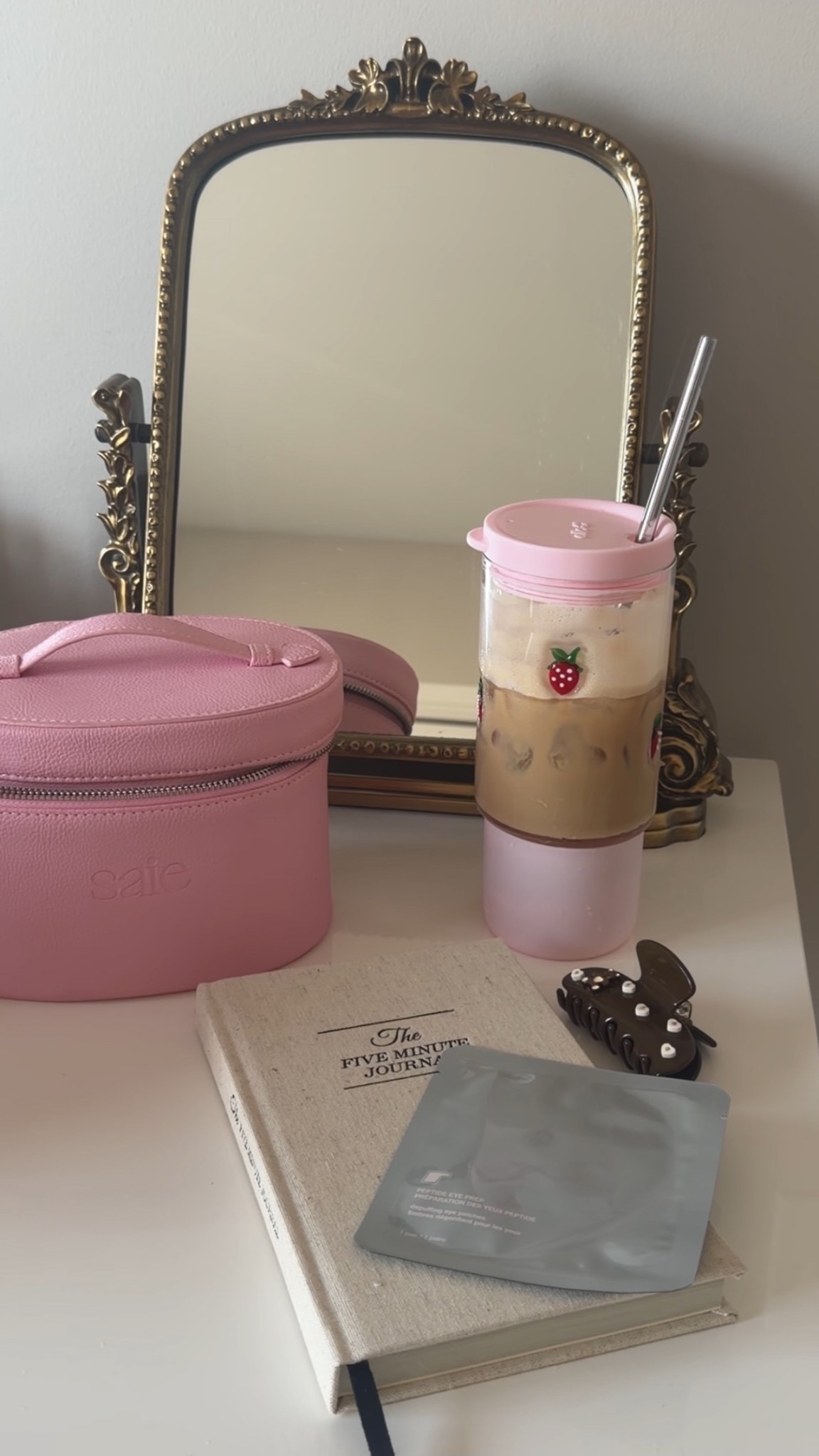 Lazy Sunday mornings - love my new tumbler for iced lattes 

#LTKgrwm #LTKdayinmylife #LTKHome