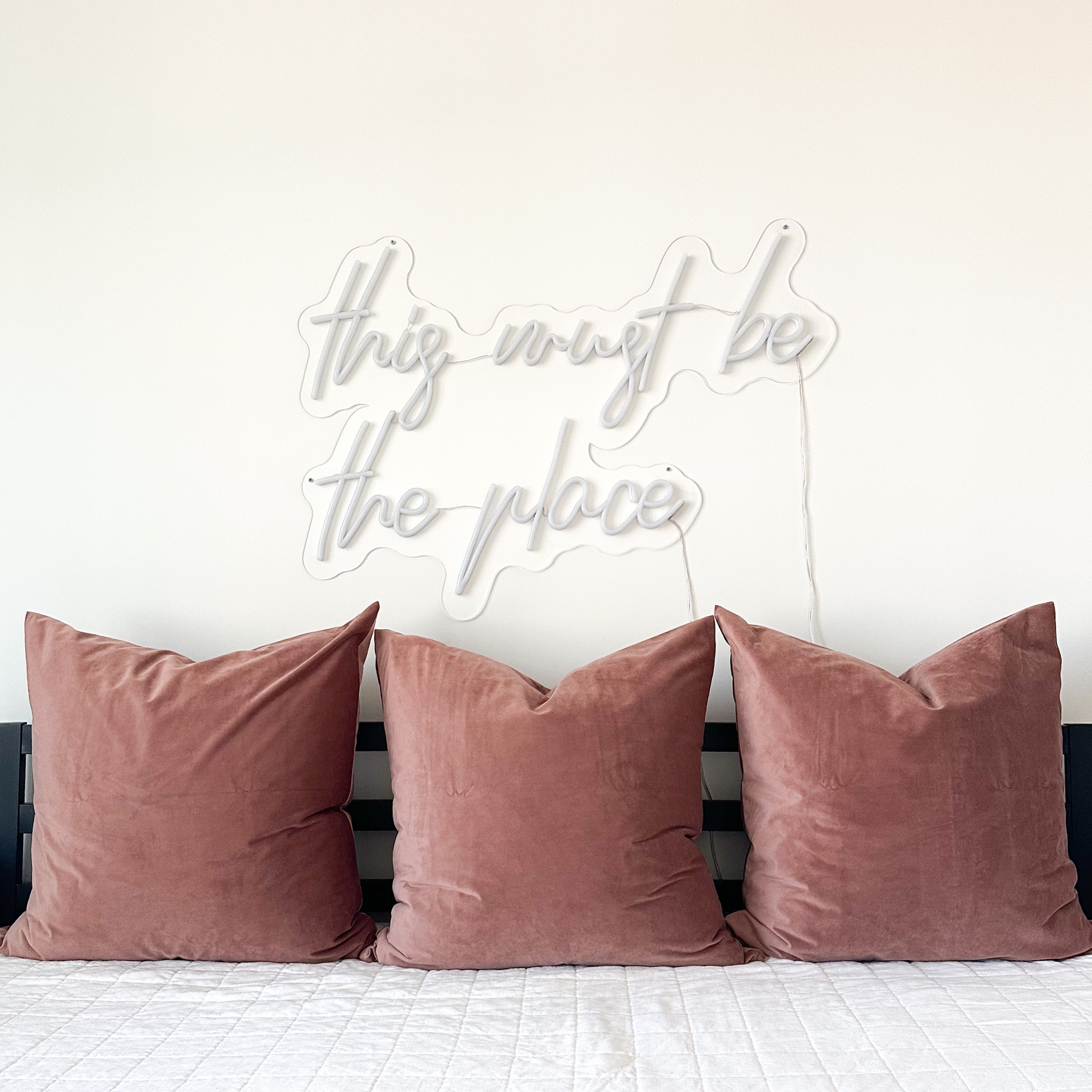 Let’s talk pillow inserts! When choosing an insert for your pillows, choose an insert that is 2-inches larger than the cover. Can you spot the difference? All the pillow covers are 26-inch square. The pillow in the center has a 28-inch insert and the pillows on the side have a 26-inch insert. This simple swap is an easy way to make inexpensive pillows have a high-end look. #thelookforless #pillows #pillowinserts #bedroomdesign #homedecor #targetsale #target #amazonfinds

#LTKhome #LTKunder50 #LTKstyletip