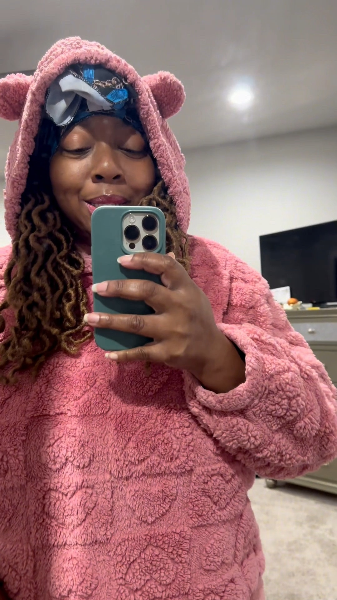 Let’s Talk! Pink Fuzzy Fleece Sherpa Two Piece Pajama Set!

#LTKFindsUnder50 #LTKPlusSize #LTKGiftGuide