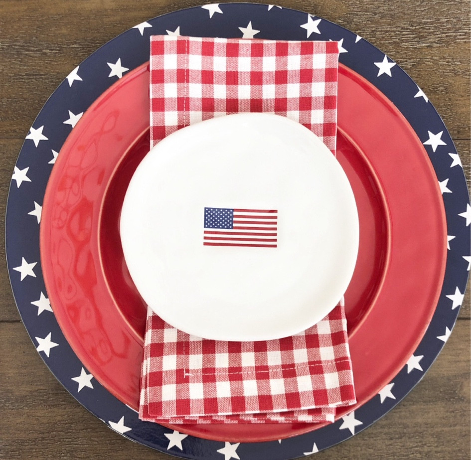 Happy 4th of July! 🇺🇸 

Charger, Napkin, Dinner Plate, Appetizer Plate, 4th of July, America 

#LTKSeasonal #LTKParties #LTKHome