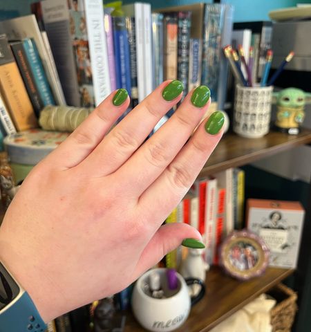 Spring Nail Colors to Try This Year 💅🏼💚✨ My new favorite spring green nail polish: OPI I’m Sooo Swamped!



#LTKSeasonal #LTKbeauty #LTKBeautySale