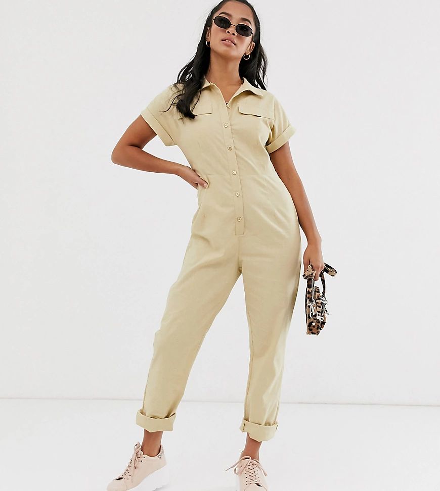 PrettyLittleThing Petite - Tuta jumpsuit multitasche grigio pietra | ASOS (Global)