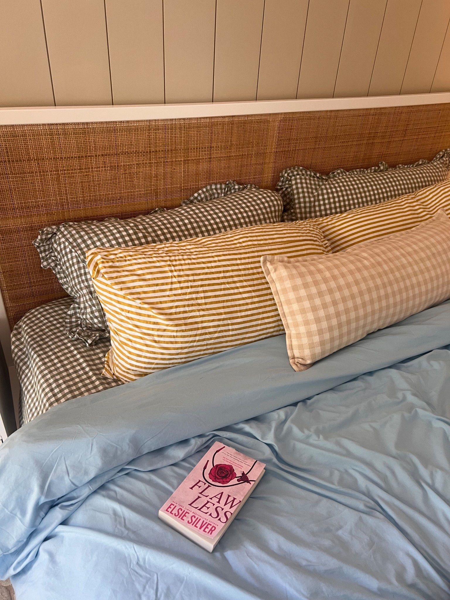 gingham & stripped king bedding from Amazon 

#LTKFindsUnder50 #LTKHome
