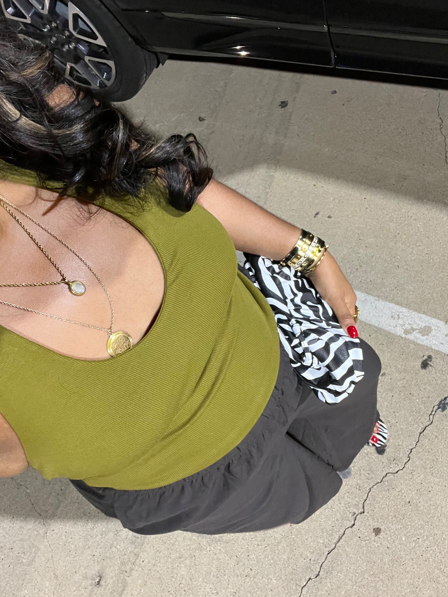 Mid size outfit ideas. 🦓🖤

This top is from Zara, but I’ll link one that’s very similar to it. 

#LTKStyleTip #LTKPlusSize #LTKMidsize