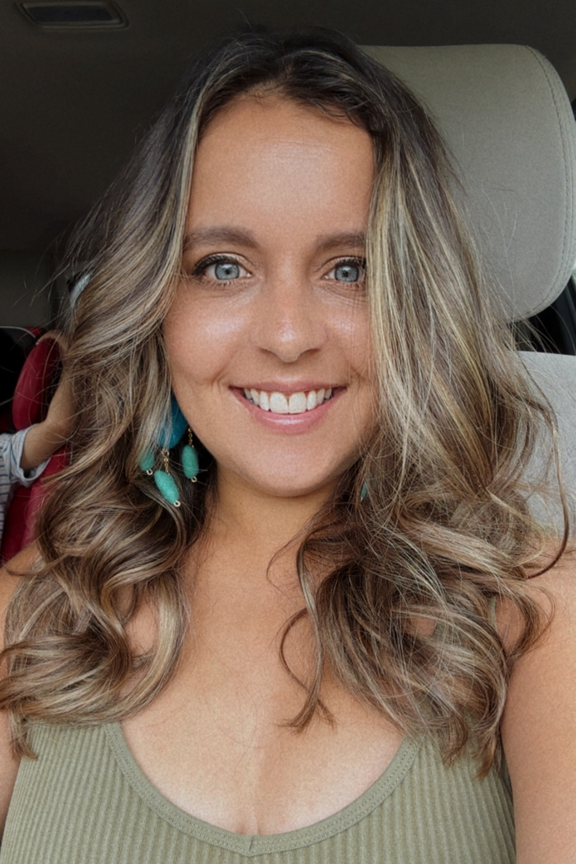 So late to finally snag one of these, but after years of acting like I didn’t need to save time in the mornings or like I didn’t care about protecting my hair from heat, I can vouch for this heatless curler. If you’re like me and hadn’t grabbed one yet, they’re legit!

#LTKBeauty #LTKBacktoSchool #LTKStyleTip