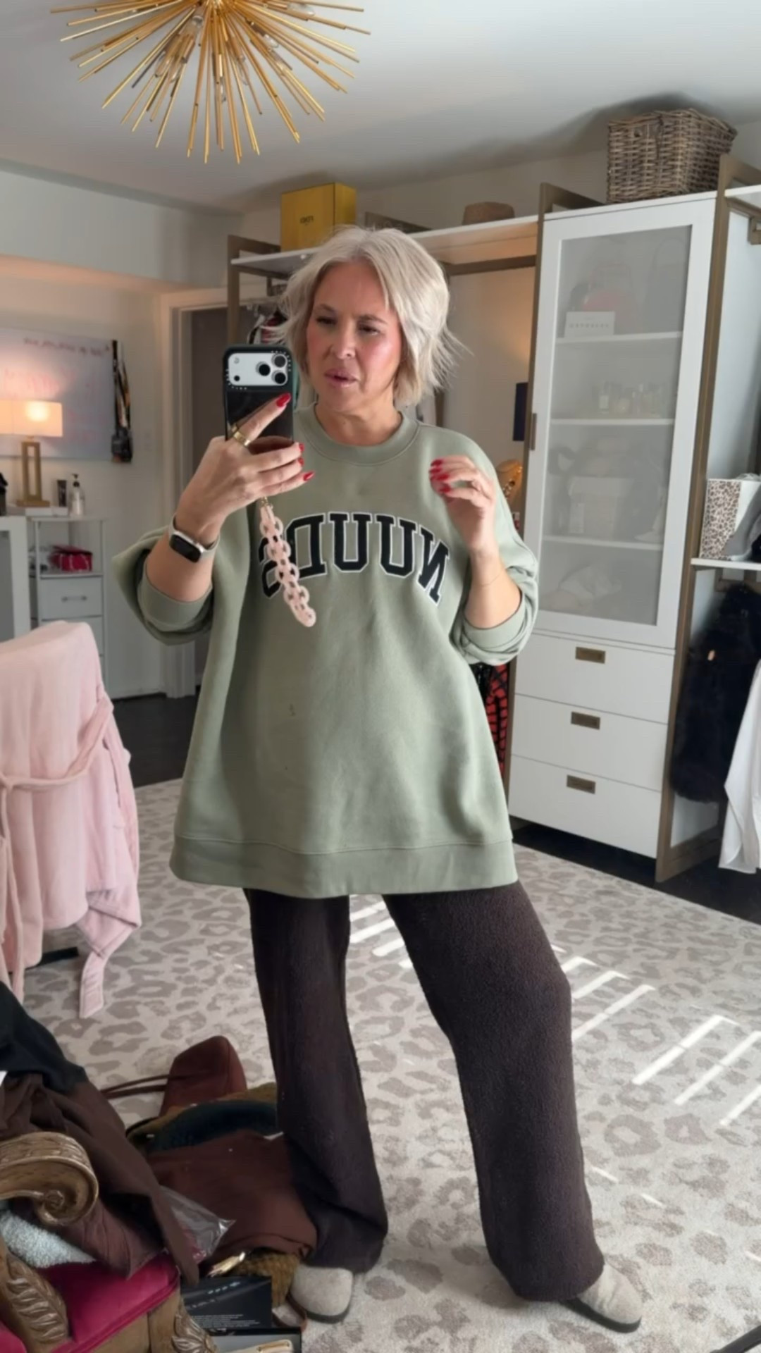 I had to share this with you guys!!

Trendy fashion , holiday fashion , oversized sweater, chic sweatshirt 

#LTKmomlife #LTKHoliday #LTKootd