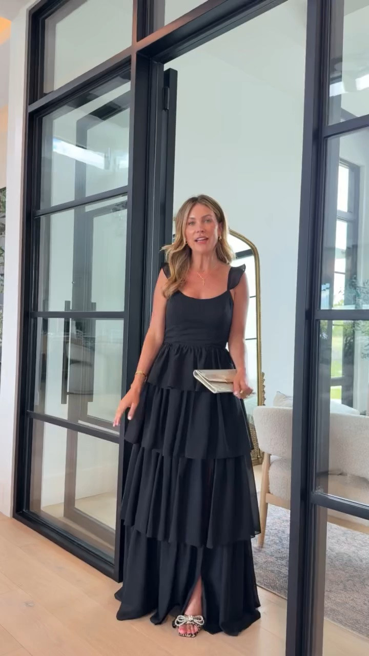 Amazon top seller

Amazon formal dresses! Have a black tie event coming up but need something at an affordable price?! I got you!! These are all stunning and under $100!

#LTKOver40 #LTKPetite #LTKootd
