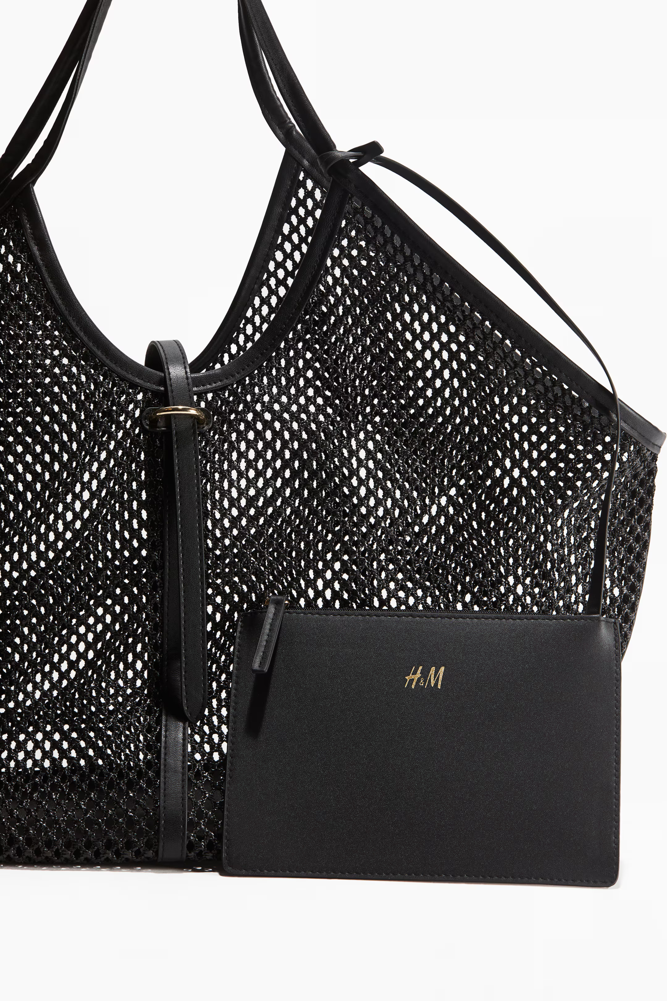 Mesh shopperNot saved to favourites£32.99Colour:Black AddAddFind in storeNot available in stores... | H&M (UK, MY, IN, SG, PH, TW, HK)