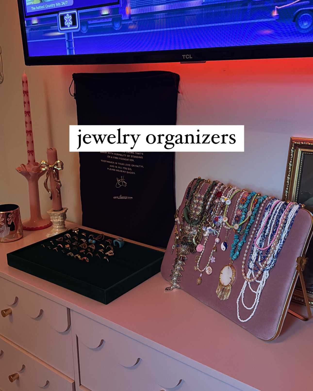 finally found my dream necklace and ring displays- now I can actually see what I have in stock, and it feels like shopping at my own home 🤍