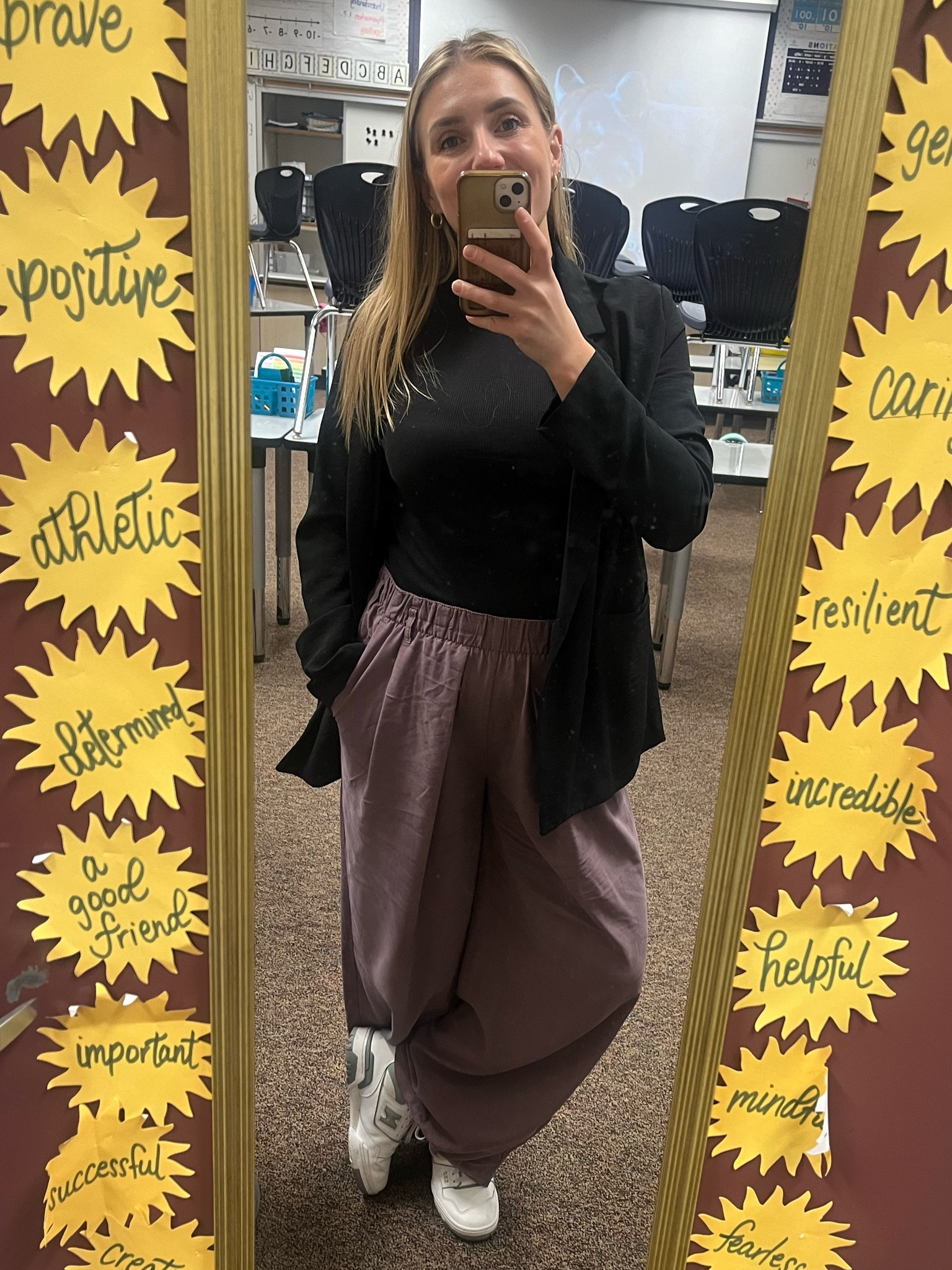 Wear to work
Casual teacher outfits
