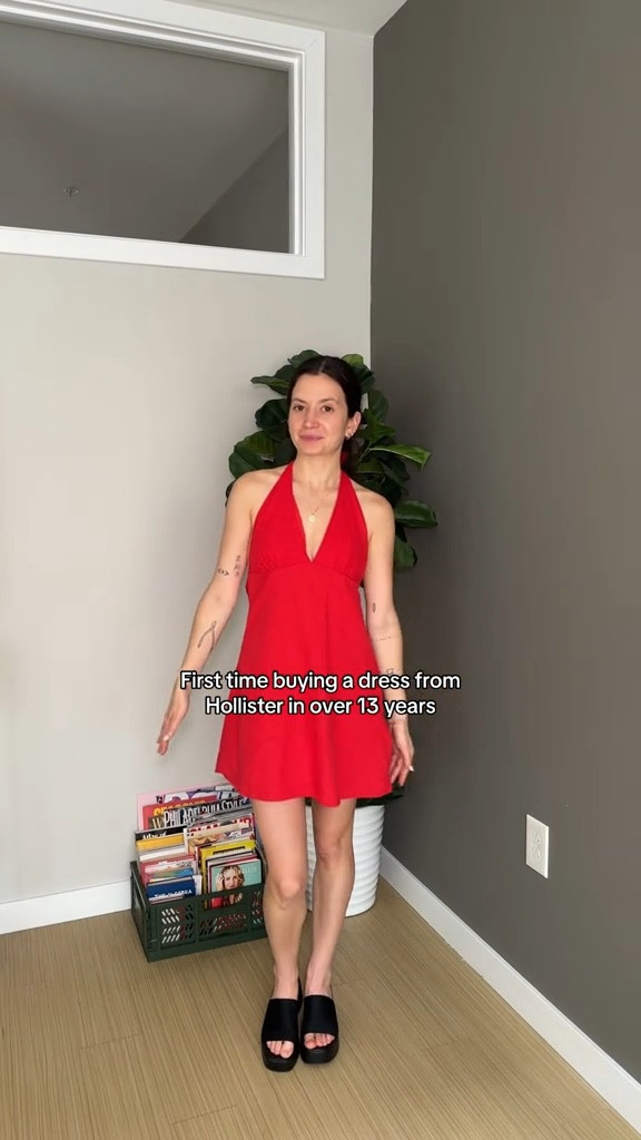 First time buying a dress from Hollister in over 13 years.. also it has CUPS!!! 

#LTKStyleTip #LTKFindsUnder50 #LTKSeasonal