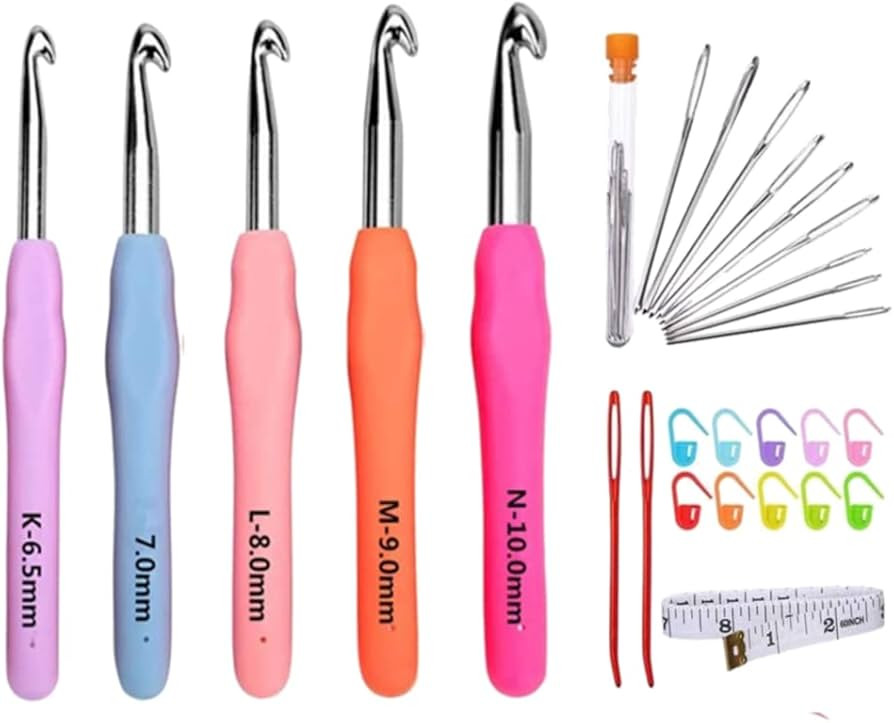 Yarniss Large Ergonomic Crochet Hooks Set 6.5mm 7.0mm 8.0mm 9.0mm 10.0mm (5 Size) | Amazon (US)