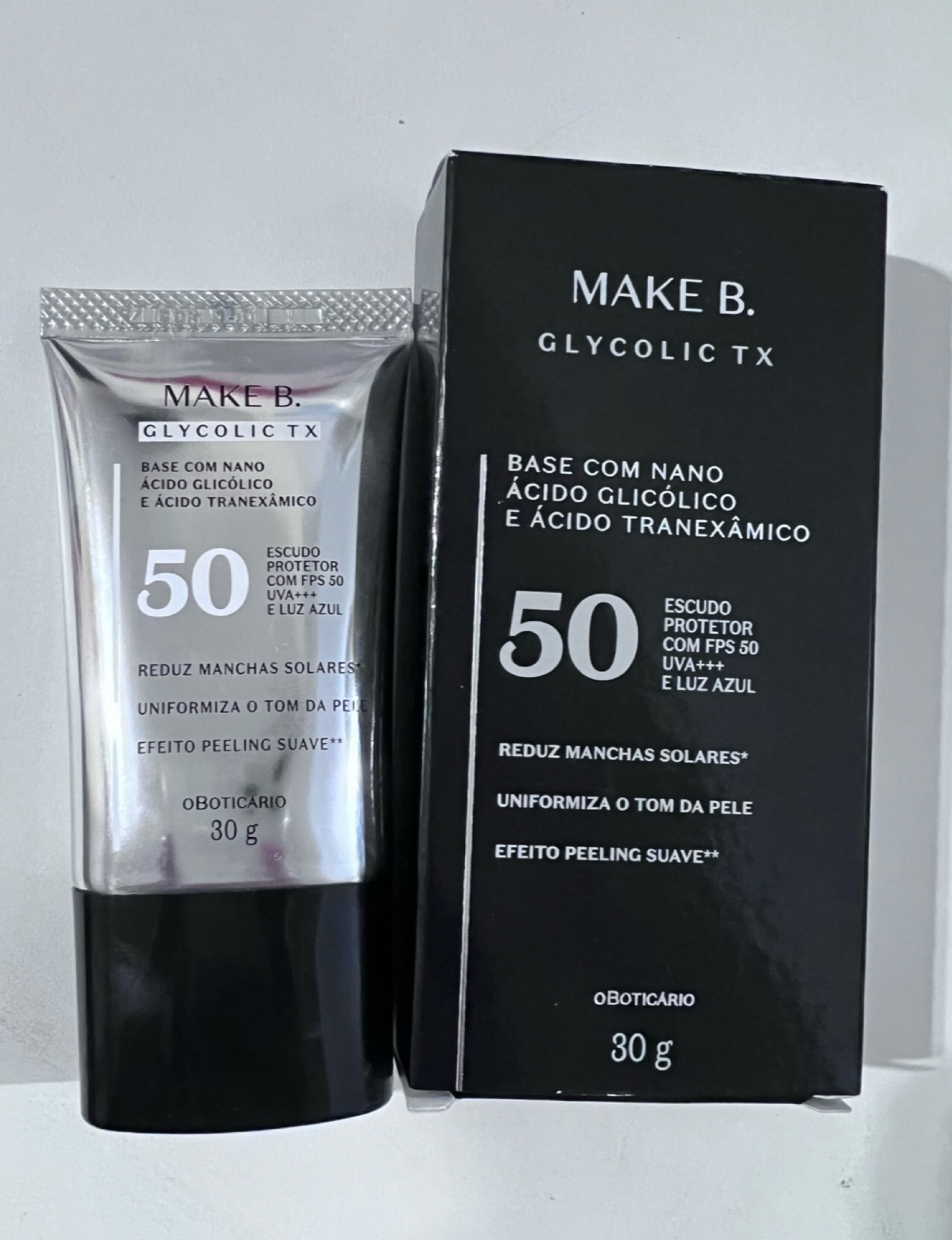 Uma boa base com tratamento 
Temos por aqui .

МАКЕ В.
GLYCOLIC TX
BASE COM NANO ÁCIDO GLICÓLICO
E ÁCIDO TRANEXÂMICO
50
ESCUDO PROTETOR COM FPS 50
UVA+++
E LUZ AZUL
REDUZ MANCHAS SOLARES
UNIFORMIZA O TOM DA PELE
EFEITO PEELING SUAVE

LTKBrazil #TeoriaNaPraticaLTK

#LTKbrasil #LTKbeauty