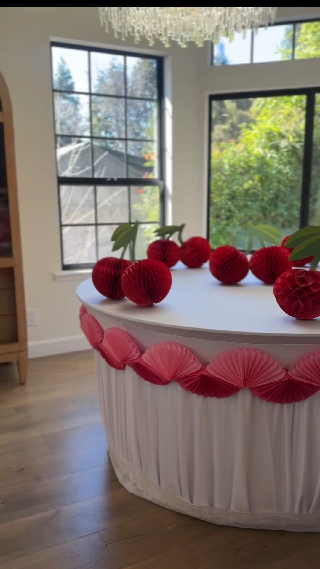 On Day 7 of 14 Days of Valentine DIYs we made our own little Valentine cake table 🎂💘

Instead of using paper, i found the perfect round pleated tablecloth for the cake layer — easier to work with and something we can actually reuse 🤍 not pictured is the 20 minutes we fought the butcher paper 😂

We added paper frosting details with this amazing garland and then added tiny cherries on top 🍒 and lace trim for a soft vintage touch 💌

But the real cherry on top was doing this with my tiny bestie 👯‍♀️