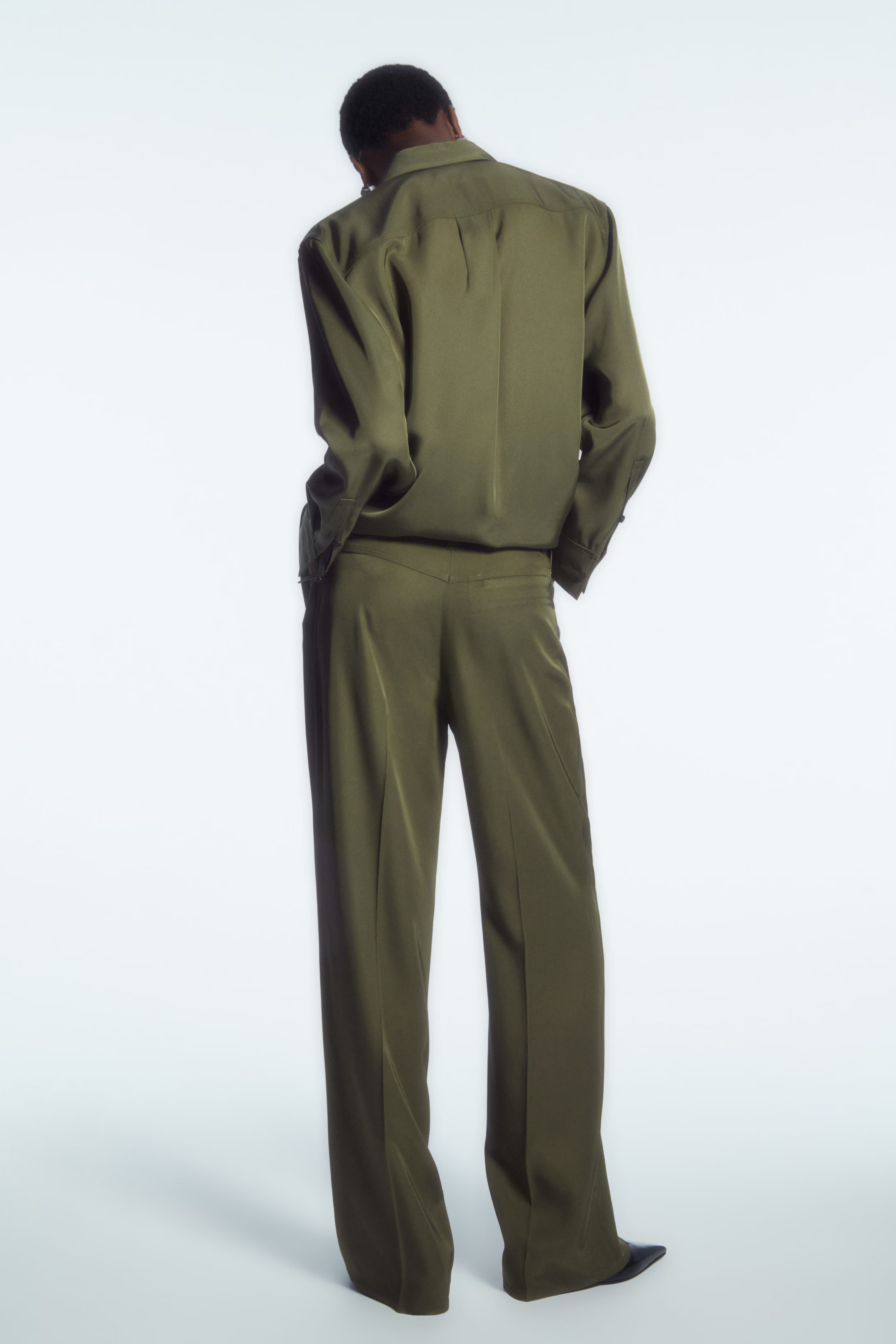 REGULAR FLUID STRAIGHT-LEG PANTS - DARK KHAKI | COS (AU)