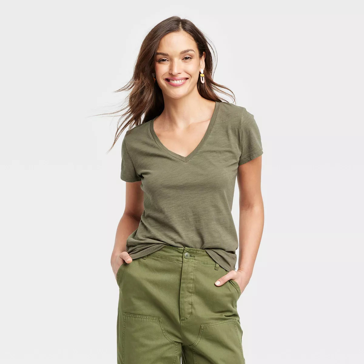 Women's Fitted V-Neck Short-Sleeve T-Shirt - Universal Thread™ | Target