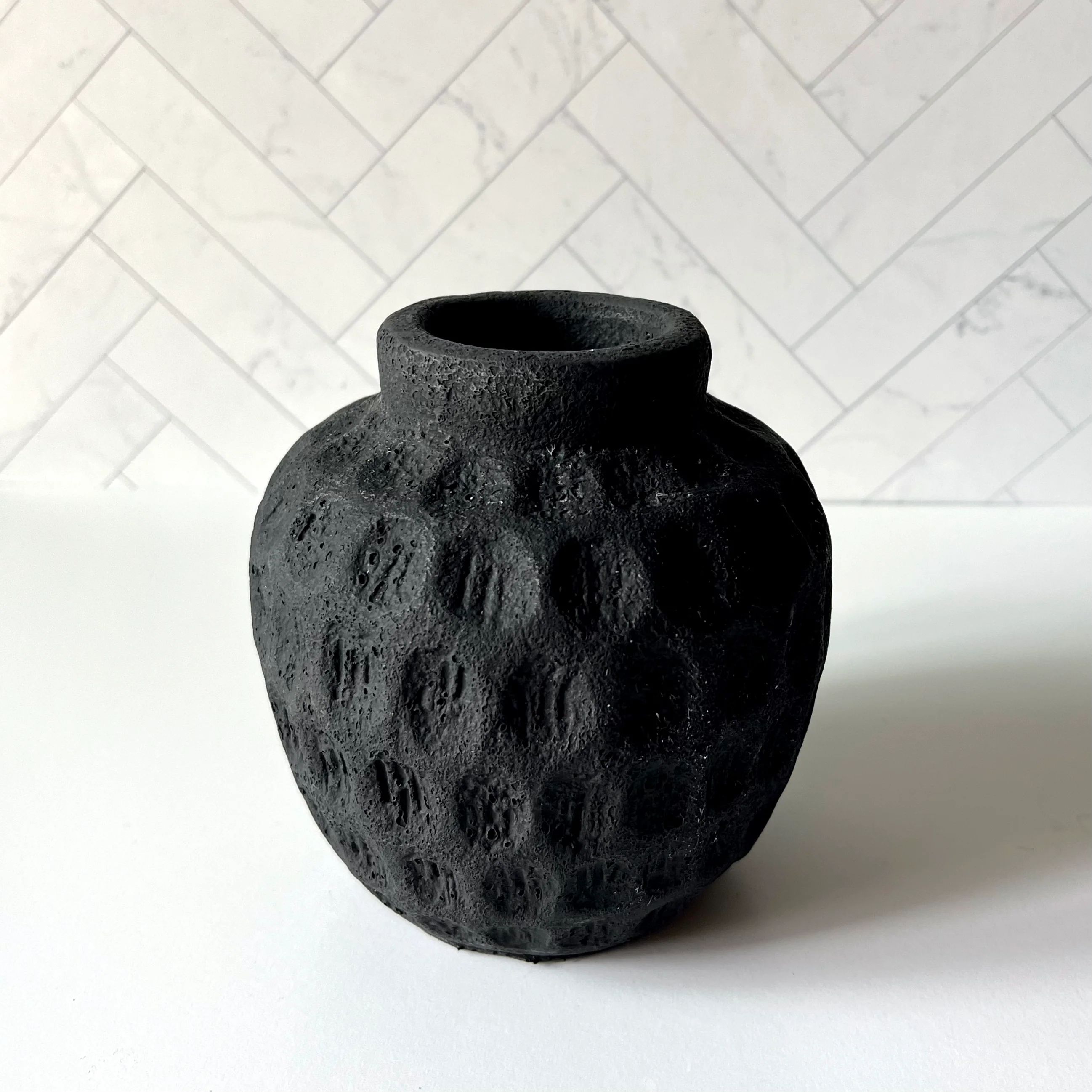 Petite Bold Black Vase | The Offbeat Co.