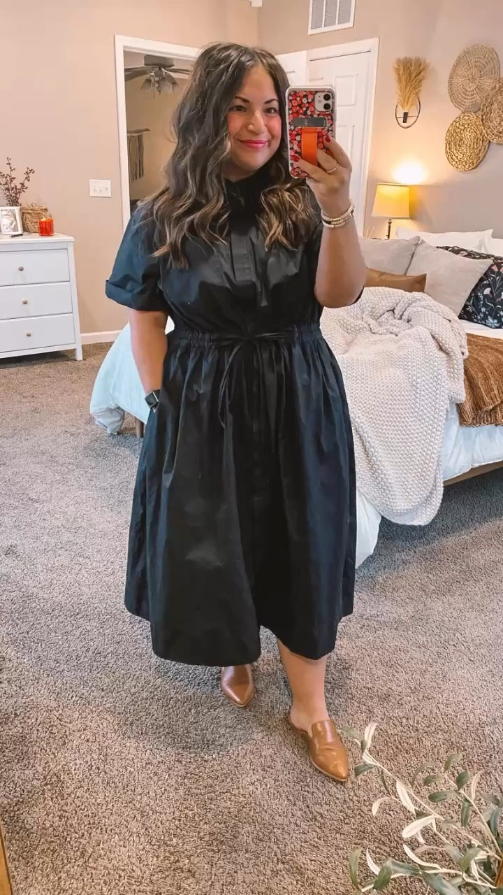 This flattering dress from Walmart is a closet staple—stylish, comfortable, and budget-friendly! 💕✨

mules: fit true to size // wearing a 5
dress: fits true to size // wearing a large 

 #LTKWatchNow #LTKStyleTip #LTKWorkwear
