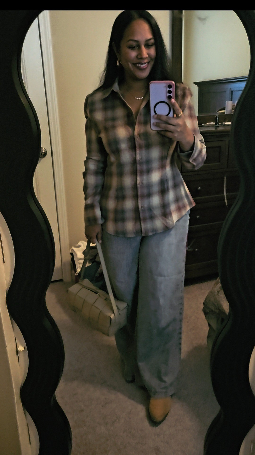 Exact purse and pants! Wearing size medium in pants - very versatile piece

#LTKgrwm #LTKFindsUnder100 #LTKootd