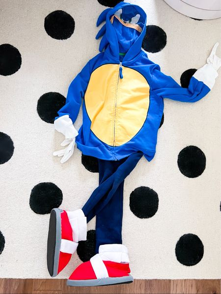 Sonic the Hedgehog Halloween costume idea 

My son styled this outfit all by himself and wanted me to share this picture - he’s very excited about this costume - it’s a sonic sweatshirt - paired with sweatpants , sonic slippers and white gloves.  

I’ll link some of these items, along with other sonic costume options.  

#LTKkids #LTKHalloween #LTKSeasonal