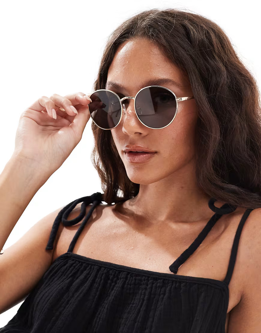 New Look round metal frame sunglasses in black-Gold | ASOS (Global)