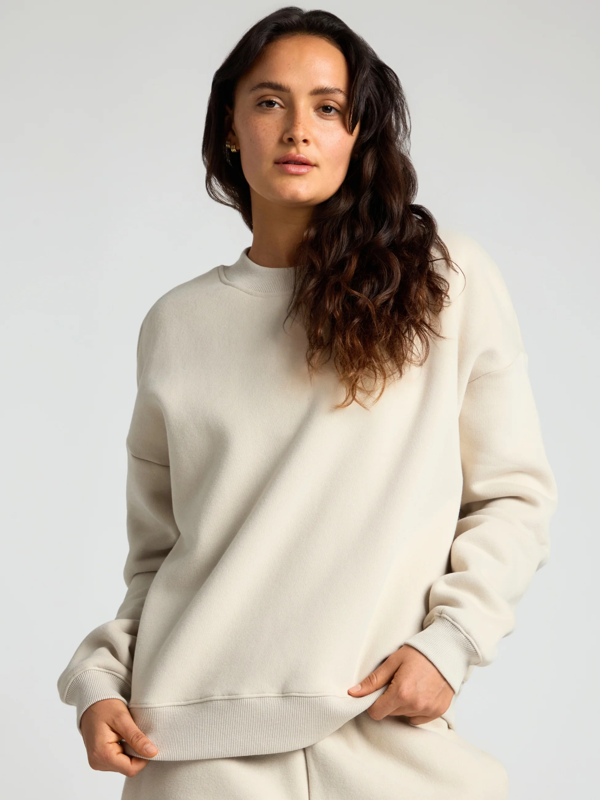 Comfrt Basic Crop Crew Sweatshirt | Cotton | Cream | M | Medium | Comfrt