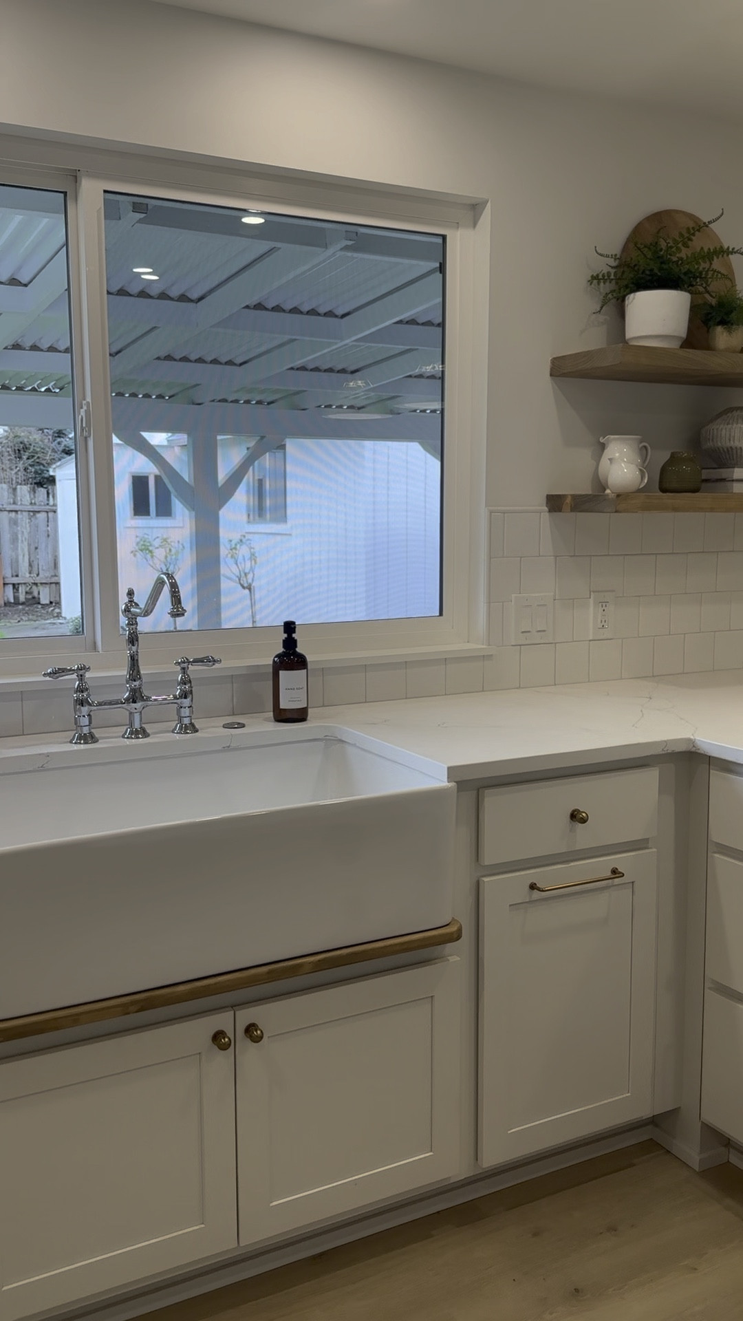 #kitchen #kitchenrenovation #hoodrangecover #whitekitchens #whitekitchencabinets #whitekitchenideas #kitchenideas #kitchenremodel #kitchenrenovation #kitchenreno #farmsink #apronsink #kitchensinks #kitchenshelves

#LTKHome #LTKSaleAlert