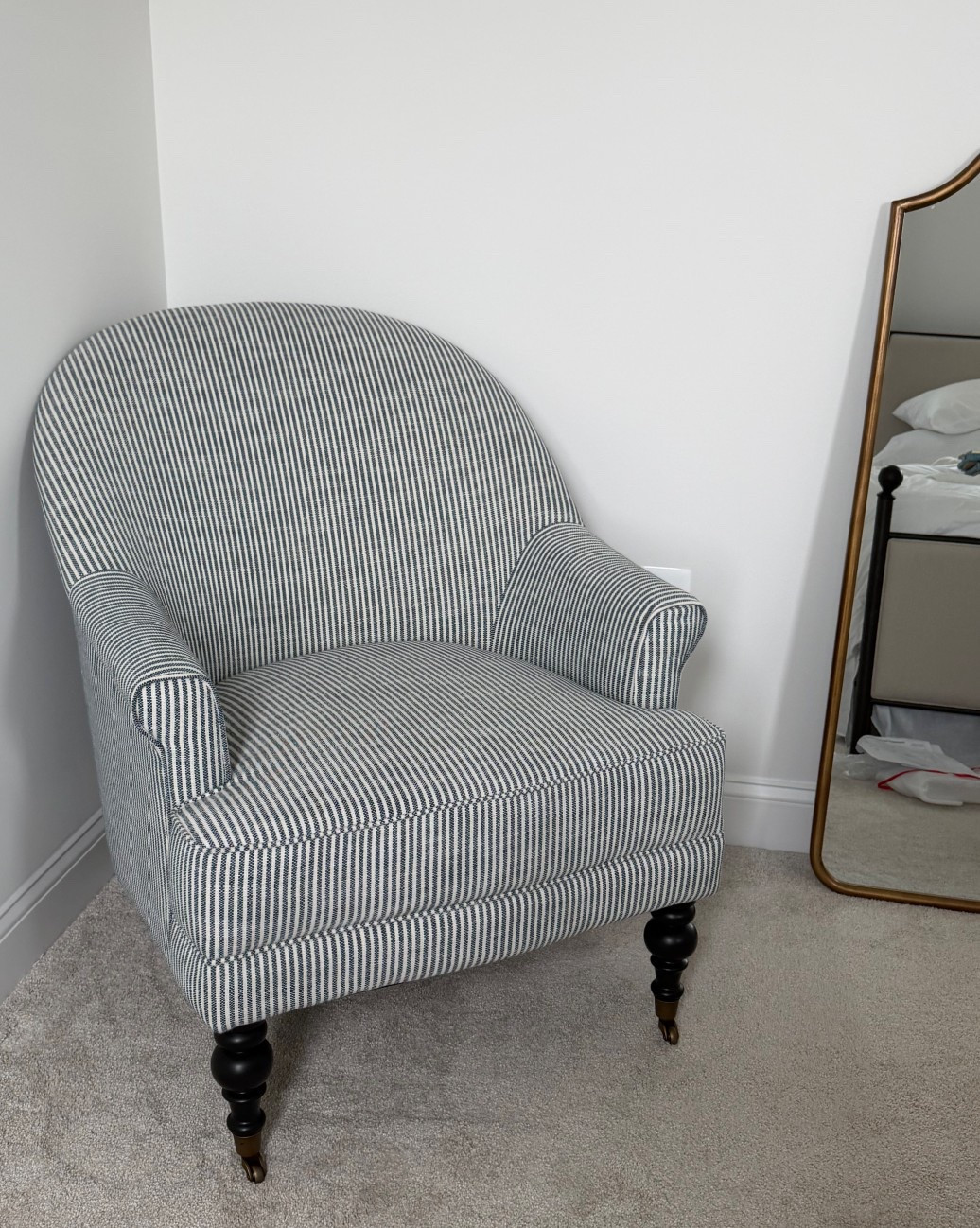 Perfect navy and white chair, on SALE! ✨ 

Completely unstyled, but had to share since it’s on sale!

#LTKSaleAlert #LTKHome