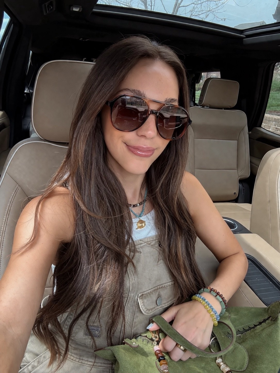 Oversized Amazon sunglasses. 

#LTKdayinmylife #LTKmomlife