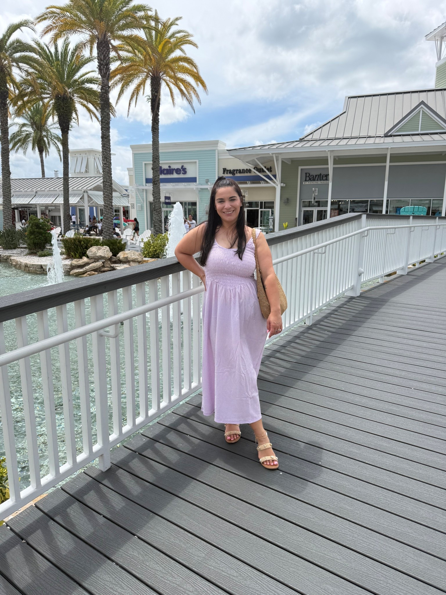 Casual summery dress! 👗 

#ootd #momootd #midsizemom #summerdress #dress #oldnavy #oldnavyfinds #spring 

#LTKootd #LTKmomlife