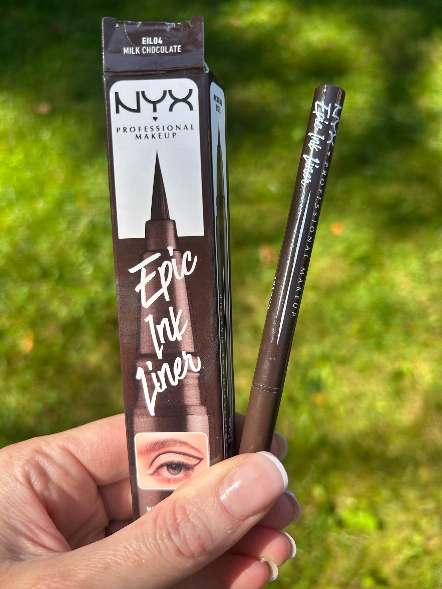 My new eye Duo for Fall. 
Love the browns - so much less harsh than black!

#LTKfall #LTKbeauty #LTKdatenight