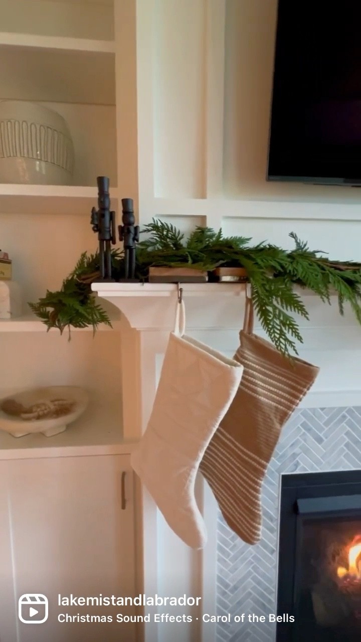 DIY matte black wood Christmas Nutcrackers 

1. Spray, 2. Dry, 3. Style! 

DIY home decor, diy home projects, spray paint, Christmas decor, mantle decor, mantle styling, Christmas stockings, fireplace decor, 

#LTKstyletip #LTKhome #LTKHoliday