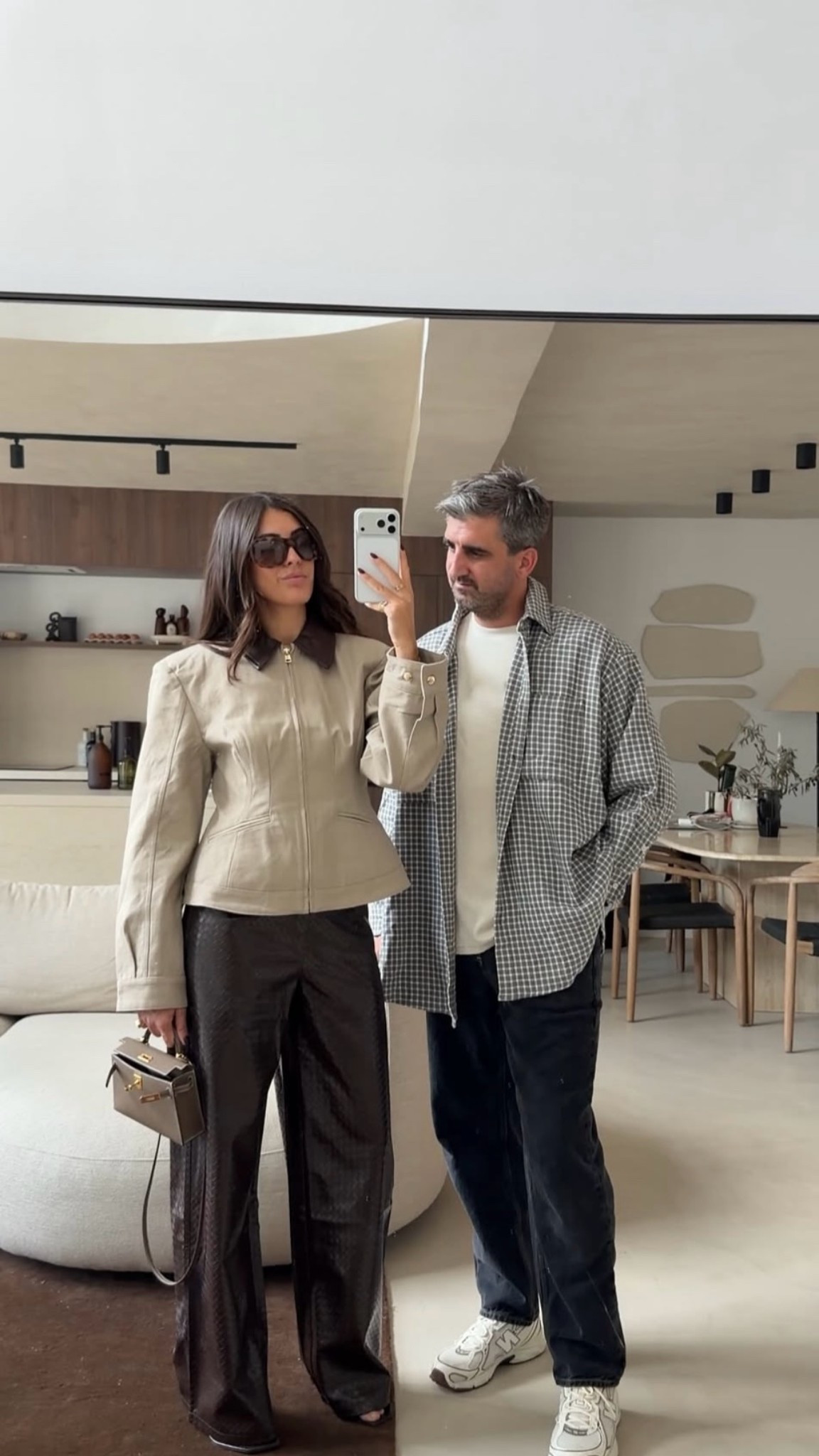 Couple trendy outfit


Publicité
