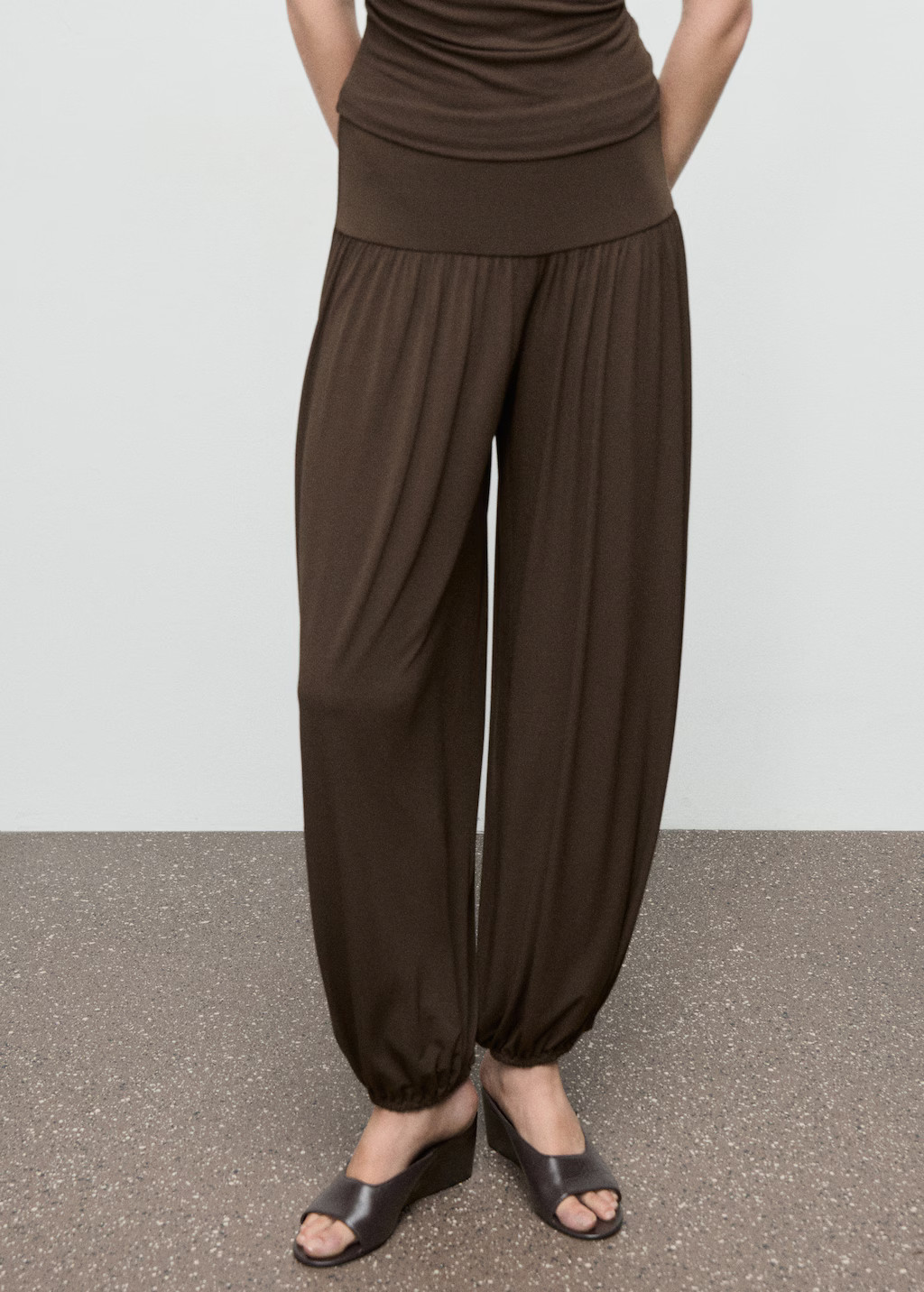 Balloon trousers with elastic waist | MANGO (UK)