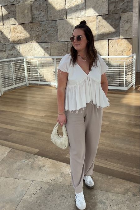 neutral casual outfit 🫶🏻 these pants are unbelievably comfy and can wear with anything, only $20! 

#LTKfindsunder50 #LTKstyletip