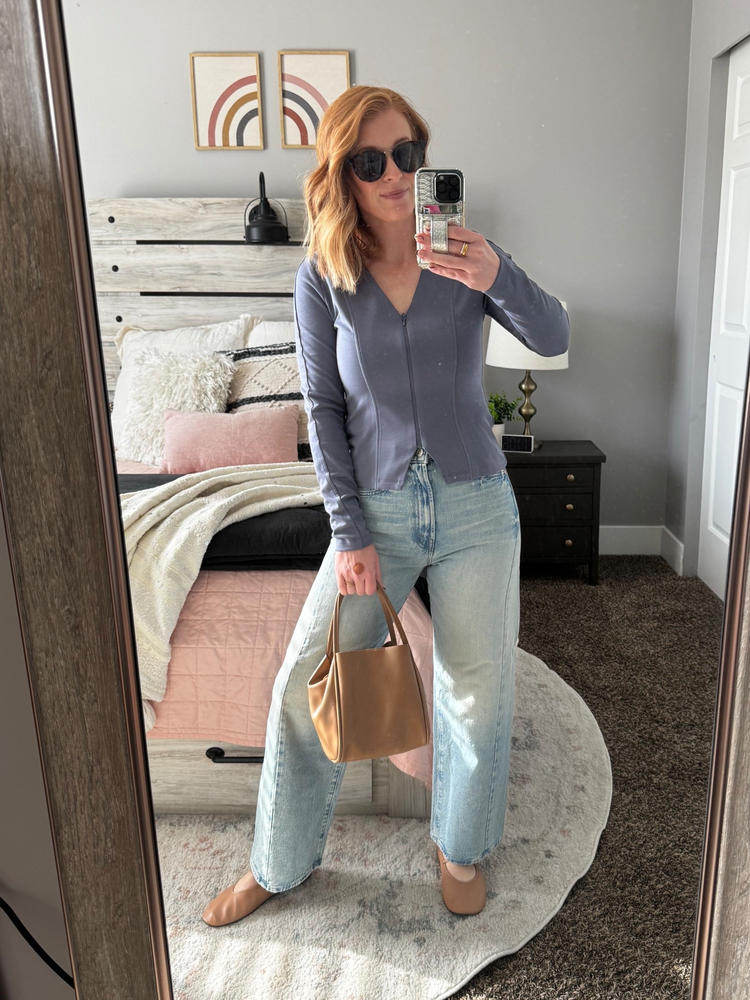 Top is a XS
Jeans are true size 25


#LTKmomlife #LTKootd