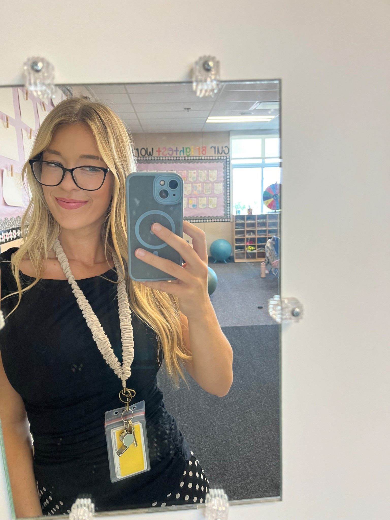 This top is a perfect basic for work!! 

#LTKWorkwear #LTKFindsUnder50 #LTKStyleTip