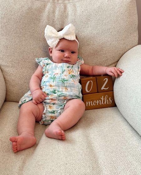 Look at her grow ☹️🥹🥰 #baby #babygirl #monthphotos #2monthsold #babybow #babyclothes #babyfashion 

#LTKfamily #LTKbaby #LTKhome