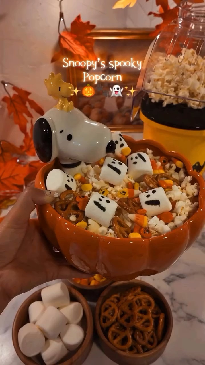 The Great Pumpkin has risen… into snack time 🎃🍿✨ Just popped up a Snoopy-inspired Halloween treat with my Dash Peanuts popcorn maker…spooky, crunchy, and oh-so-cute! 🐾👻 #bydash #unprocessyourfood #dashstash #SnoopyHalloween #GreatPumpkin #SpookySeason #PopcornTime #FallMovieNight #CuteAndSpooky #HalloweenVibes