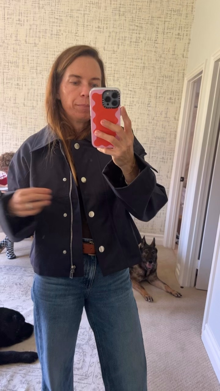 Navy jacket, cool girl style, fall jacket

#LTKootd #LTKmomlife #LTKOver40