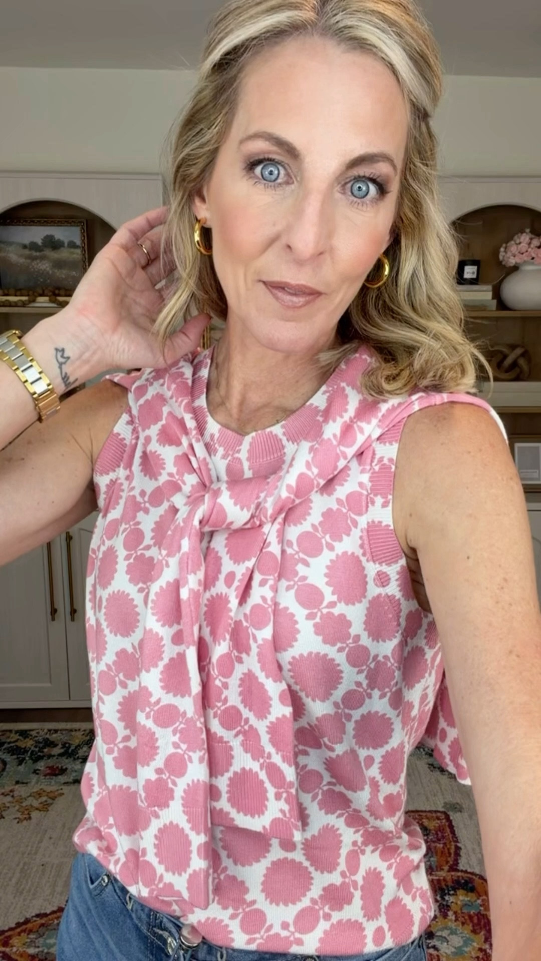 The $21 viral jeans everyone is talking about.Slouchy fit, elastic waist, wide leg, and so easy to style. I’m seeing these everywhere… and this Walmart pair is SO good. 

Grab them before they sell out… and trust me, they will. I’m obsessed. Try-on in stories.  

Follow @lightandlifestyled for everyday affordable finds..
