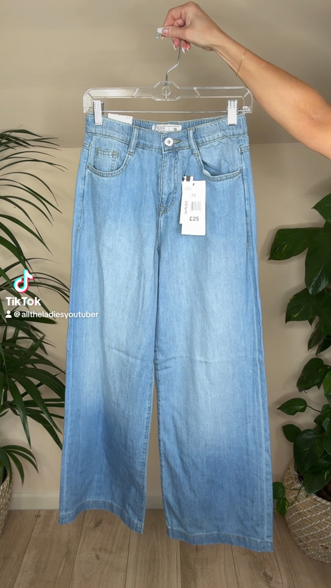 THE most amazing Palazzo Wide Leg Jeans!!!🩵

#LTKstyletip #LTKspring #LTKsummer