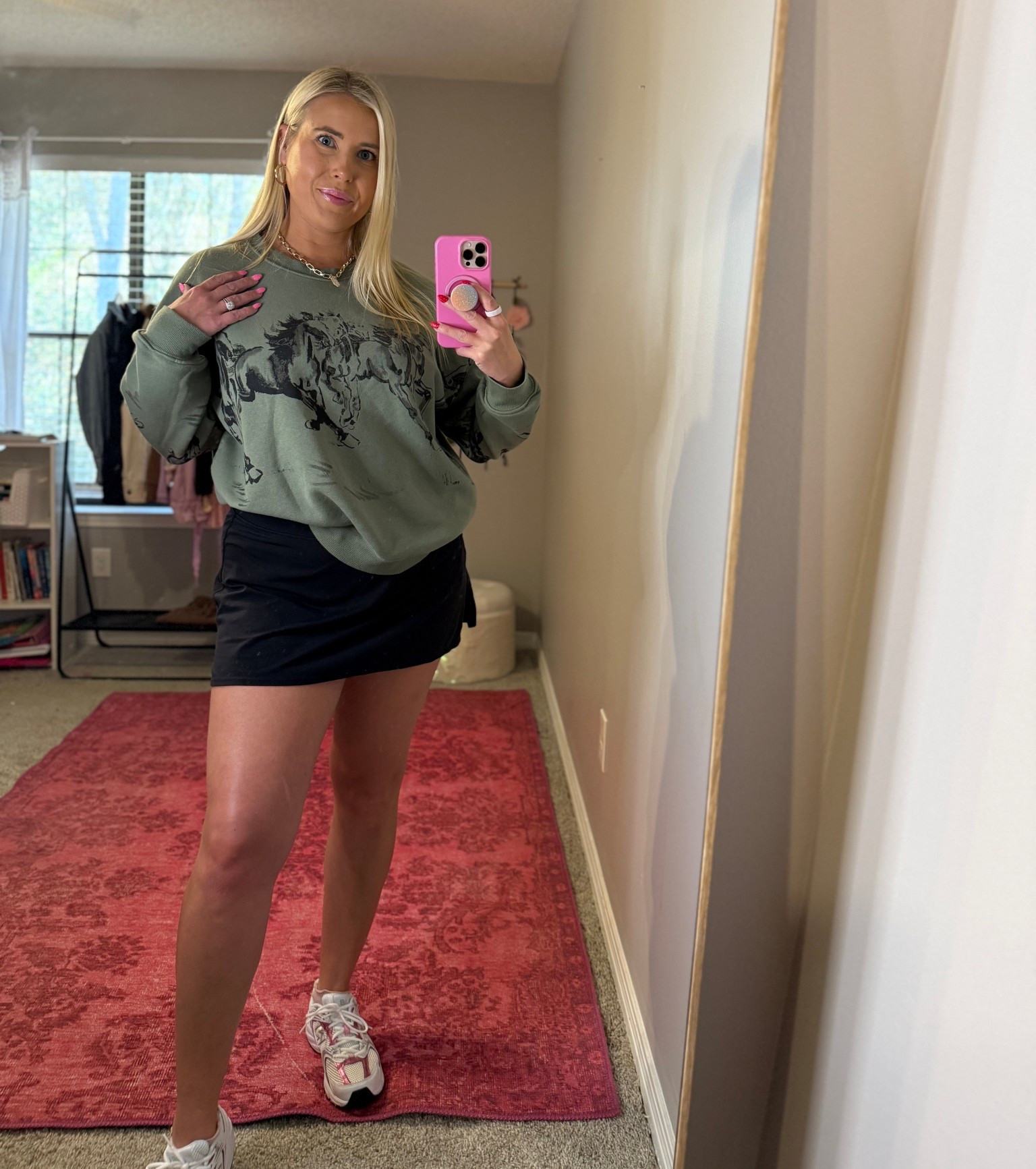 I love a good casual fit & this horse sweatshirt I’m in love with 🐴🫶🏼 #target