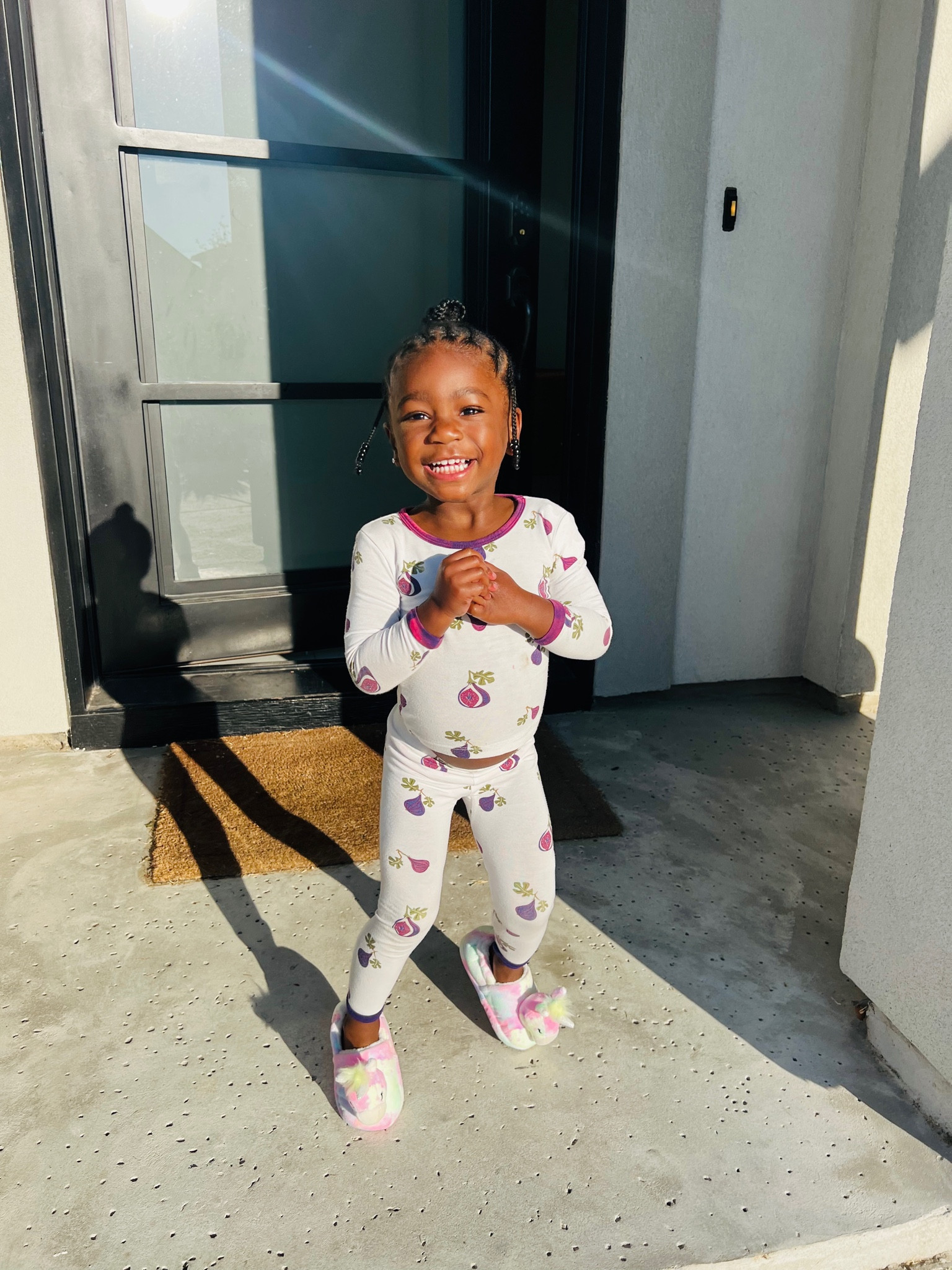 Some pre-bedtime joy with Harper, wearing her Kyte Baby PJ’s and her newest obsession…unicorn slippers! 

#LTKfindsunder50 #LTKfindsunder100 #LTKkids