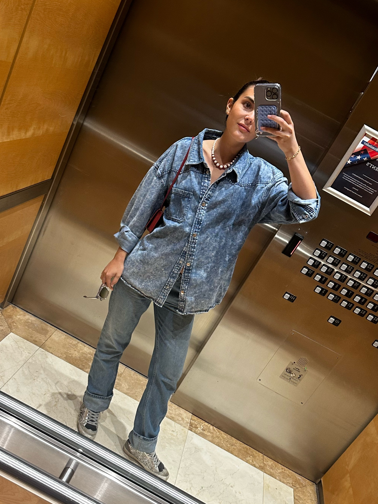 All jean looks 💙 shop my favorite jeans and shirts - picks under $200