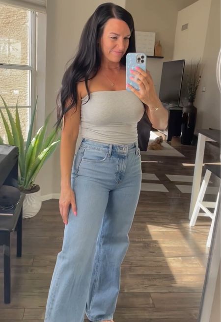 My favorite jeans for all seasons! Cute with sneakers or sandals, long sleeves,  short sleeves, sweaters, tank tops— love them all paired together!

I recommend sizing down in these jeans. 


Wide leg jeans, loft, sale alert, summer jeans, jeans outfit, summer outfit 

#LTKsalealert #LTKfindsunder100 #LTKstyletip
