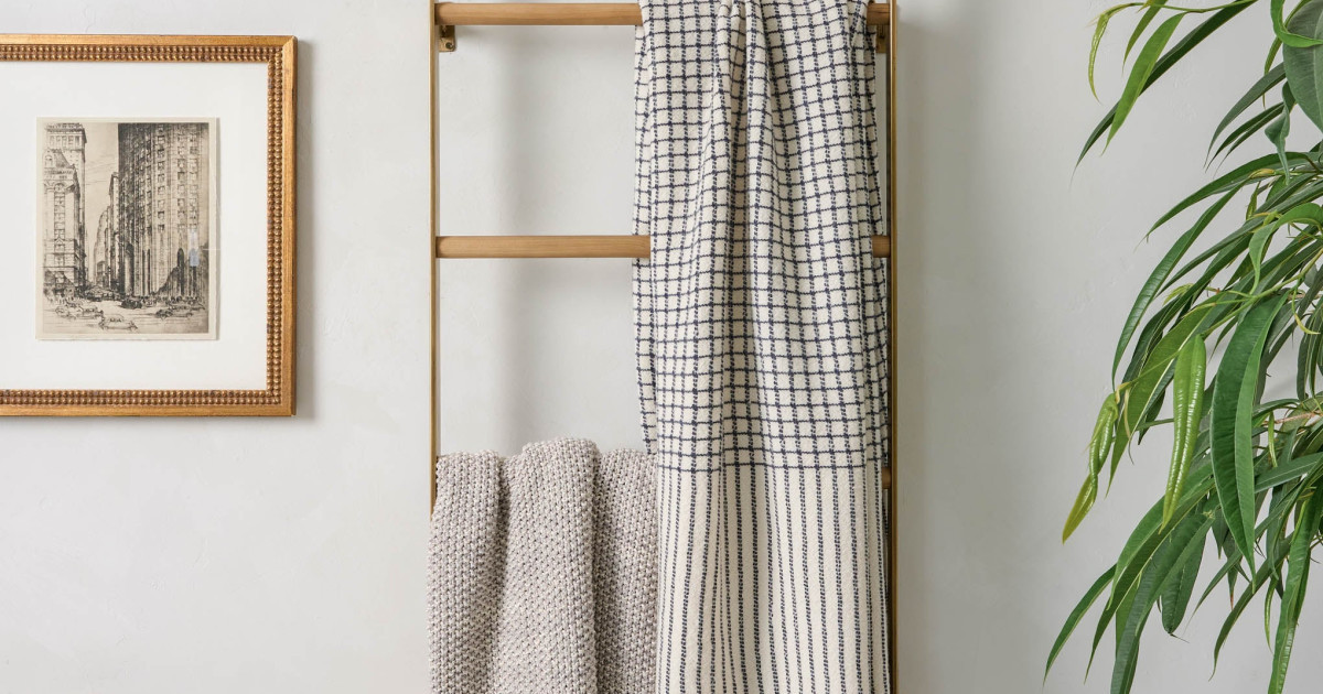 Antique Brass Carmen Wall Ladder | Magnolia