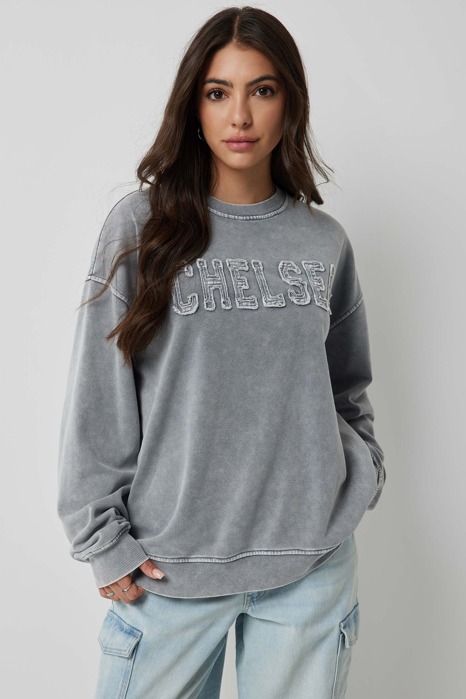 Washed Oversized Crew Neck Sweatshirt | Ardene