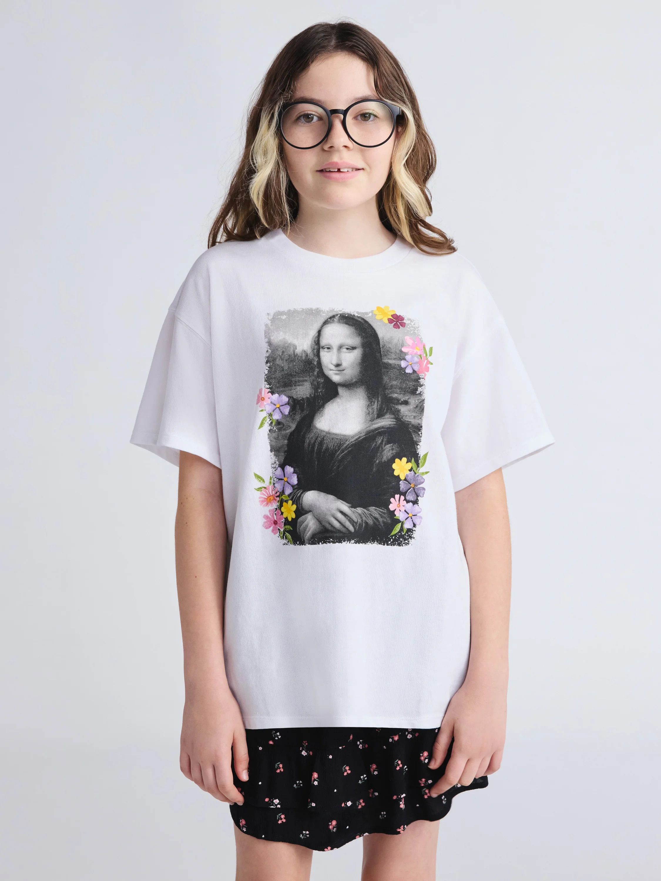 Weekend Academy Girls Short Sleeve Boxy Graphic T-Shirt, Sizes 4-18 - Walmart.com | Walmart (US)