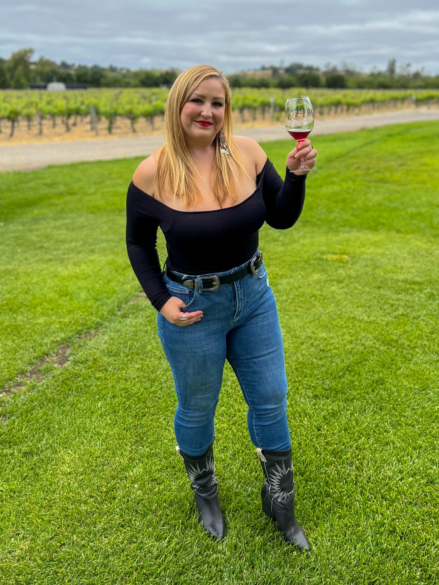 Add a little western details to your Fall wardrobe for an easy way to be on trend and change up your wardrobe! 
Size L top with 2XL inserts
Size 15 jeans 
Size up 1/2 boots 

#LTKstyletip #LTKmidsize #LTKSeasonal